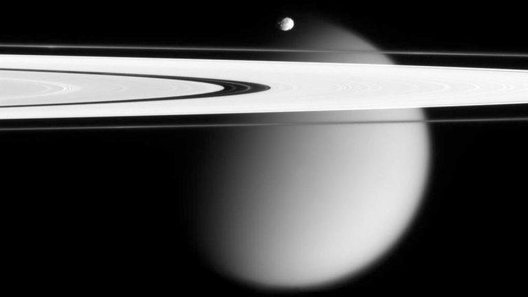 Saturn Cassini Finale 61963.jpg F1a38.jpg