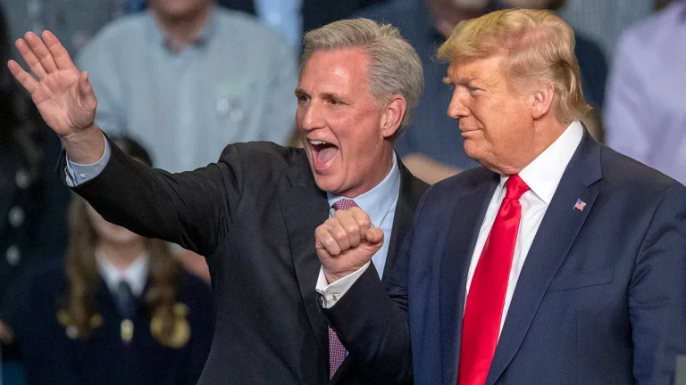 Kevin Mccarthy Donald Trump.jpg