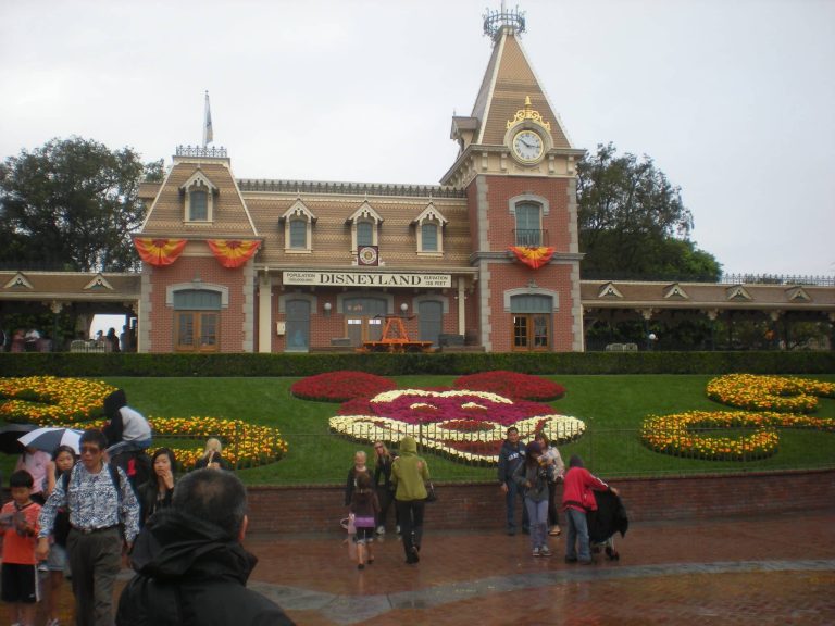 Disneyland Park Anaheim Los Angeles California Usa 9893964646 3.jpg