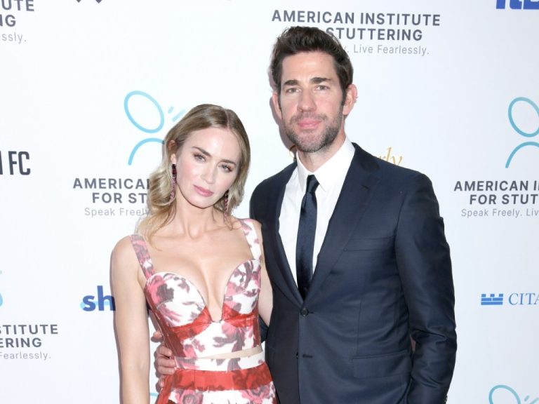 Emily Blunt John Krasinski.jpg