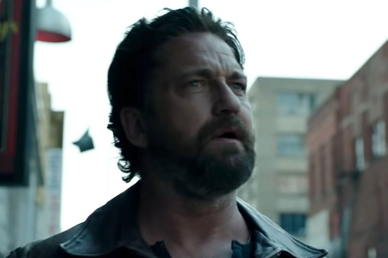 Gerard Butler Thieves 2 010825 3f0496a4a92049ac9fd411b751a4d547.jpg