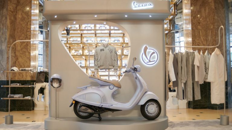 The Vespa Pop Up At Paris Galeries Lafayette 1.jpg