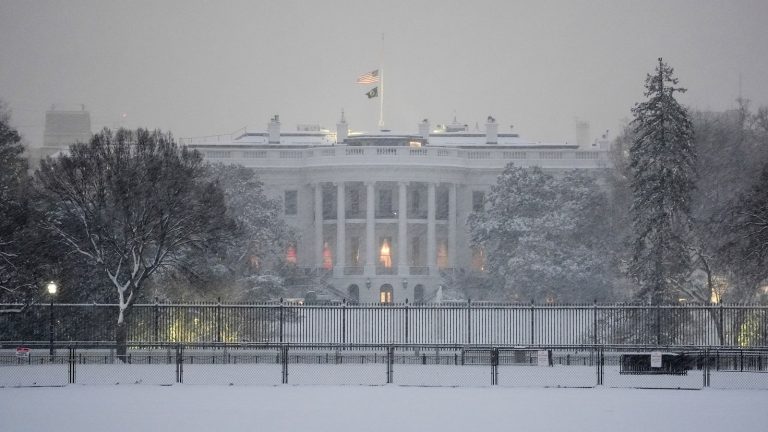 White House Main 1736329928394 Hpmain 16x9.jpg