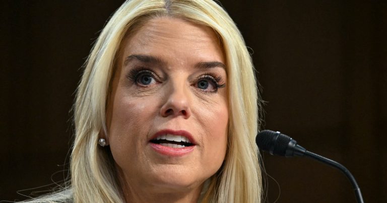 250207 Pam Bondi Ch 1205 1907e3.jpg