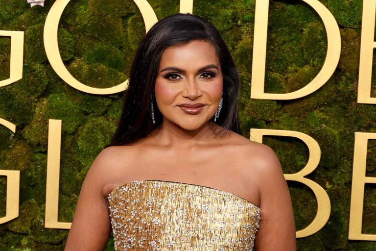 Mindy Kaling 022125 Ebb1e2f7e20846219b87700cfe4e8b2c.jpg