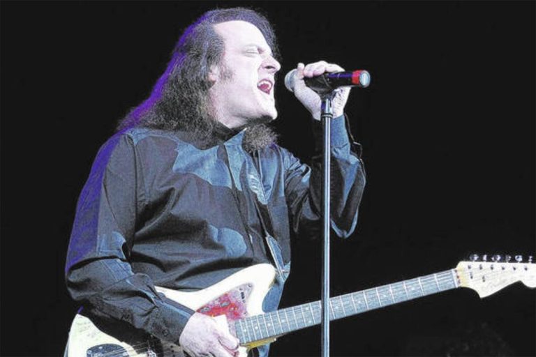 20239795 Web1 Web Tommy James Ap 2009.jpg