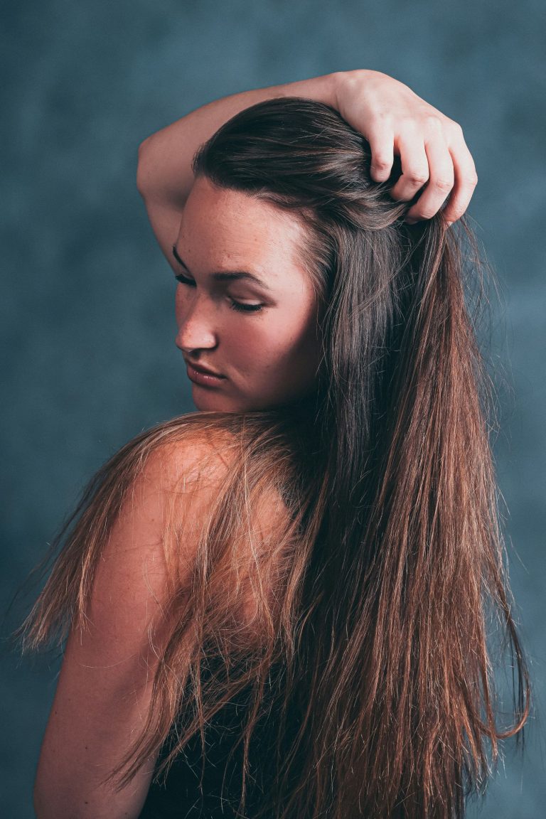 Ar05rvsc 7 Lifestyle Changes To Encourage Healthier Hair 295x200 22 April 25.jpg