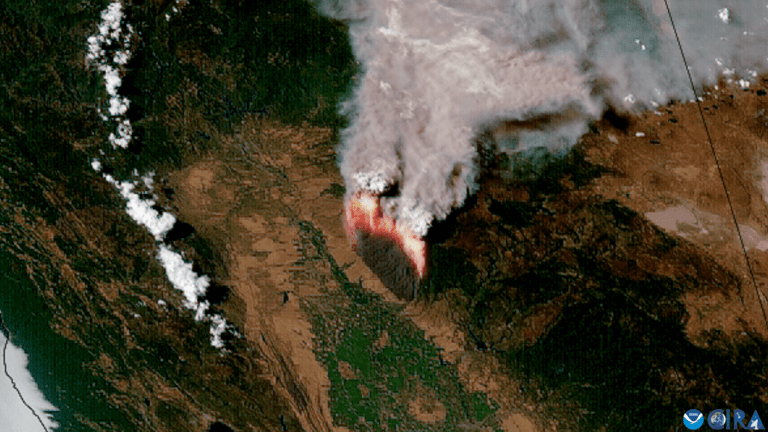 202407261600 202407270140 G18 Meso Geocolorfiretemp Robust Pyrocb Plumes Park Fire Nolabels0.png