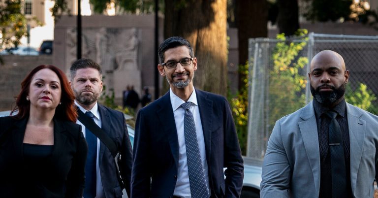 30biz Google Ceo Qvjm Facebookjumbo.jpg