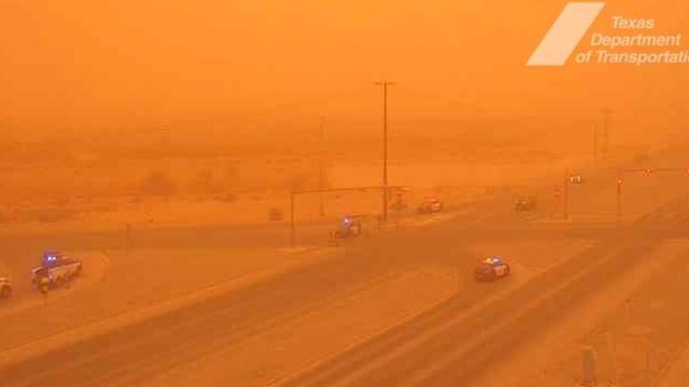 82527402007 Dust Storm.jpg
