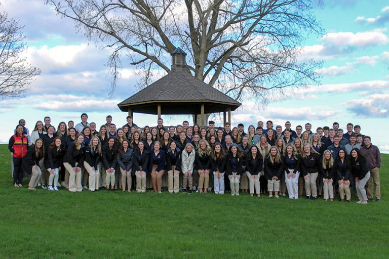 Ag20bus20club20group20photo.jpg