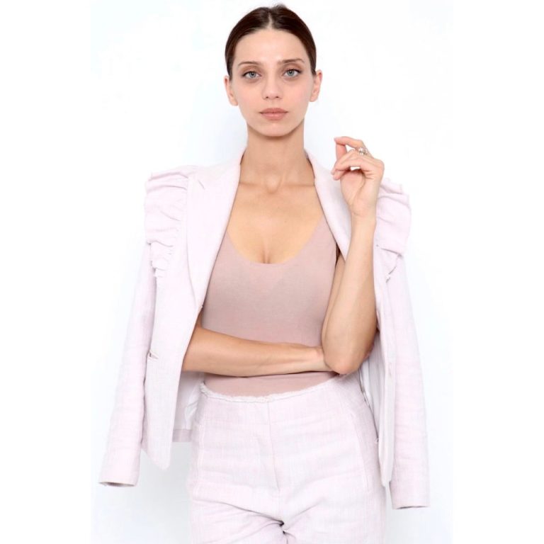 Angela Sarafyan .jpeg
