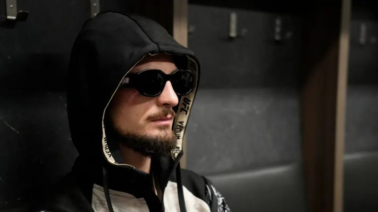 Sean Omalley Backstage.jpg