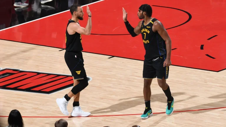 Steph Curry Buddy Hield Getty.jpg