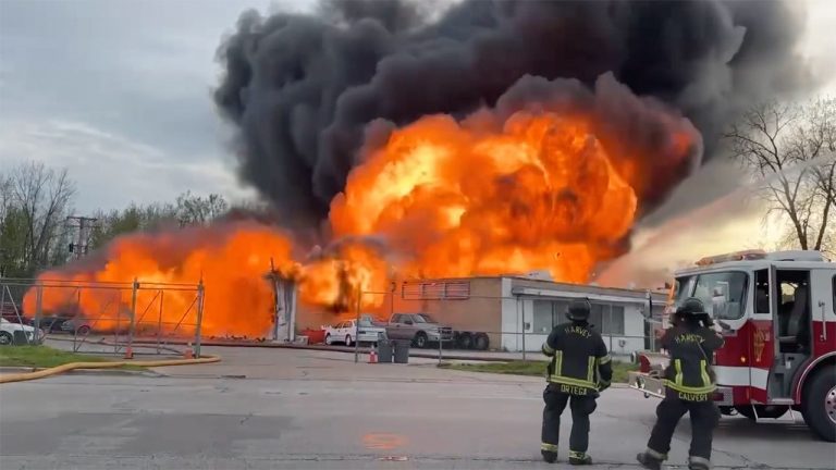 Dolton Illinois Fire 04.jpg
