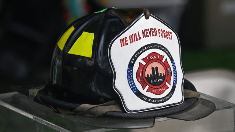 Firefighter Helmet Gty Jef 250501 1746117071710 Hpmain 16x9.jpg
