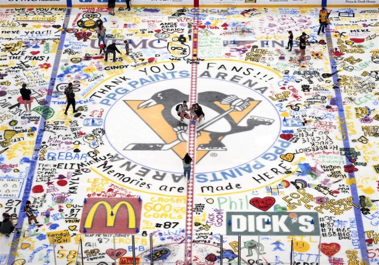 Penguins Paint The Ice Hockey 1747883894.jpg