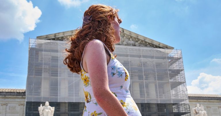 250627 Birthright Citizenship Scotus Se 434p B639a0.jpg