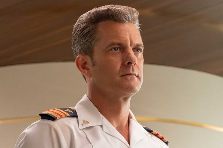 Doctor Odyssey Joshua Jackson 4 062725 2b252ecb1c8947afa254353d7333f71e.jpg