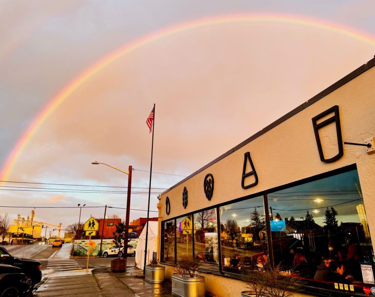 Downtownferndalerainbow.jpg